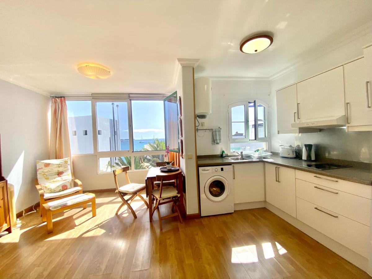 Sounds Of The Sea Apartment Плая Бланка Екстериор снимка